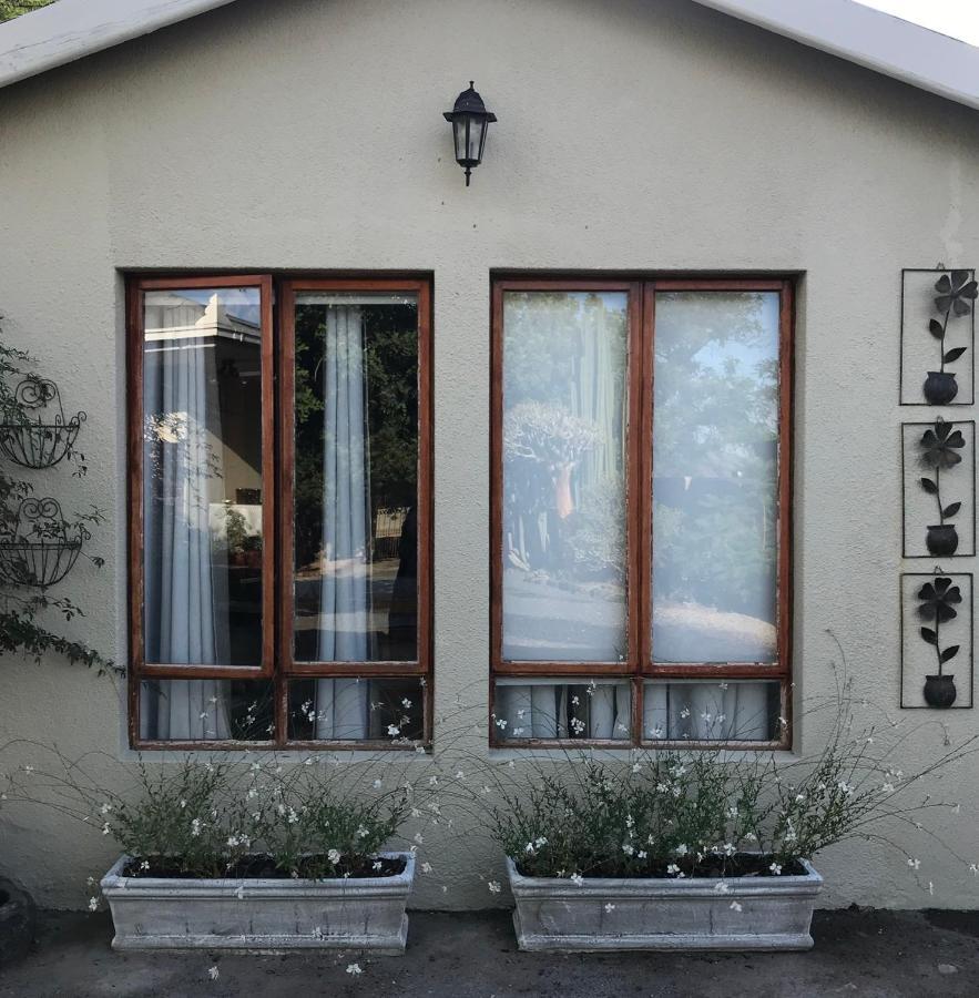 Pane Vivente Garden Cottage Beaufort West Exterior photo